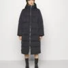 Yaspuffa Long Coat - Donsjas - Black -Serax Shop 074f55bab68b420f83beeda1b3a49575