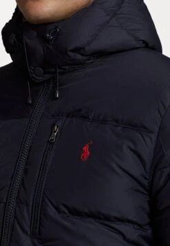El Cap Fill Jacket - Gewatteerde Jas - Collection Navy -Serax Shop 0caac858e69f4983ae55ce47bfa0afdf