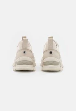 Steve Madden Manerva - Sneakers Laag - Latte -Serax Shop 108563e4a7454470b2035331aa506505