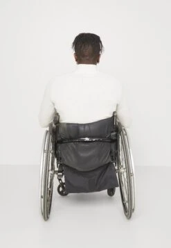 Pier One Vest - Off White 14 Pier One Vest - Off White -Serax Shop 138b78c96b894d7eafa060fd0a8e7cf1