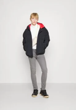 Jordan Puffer Jacket - Winterjas - Black/Fire Red -Serax Shop 4decd73e0c04420bbca37ff94acc0c64