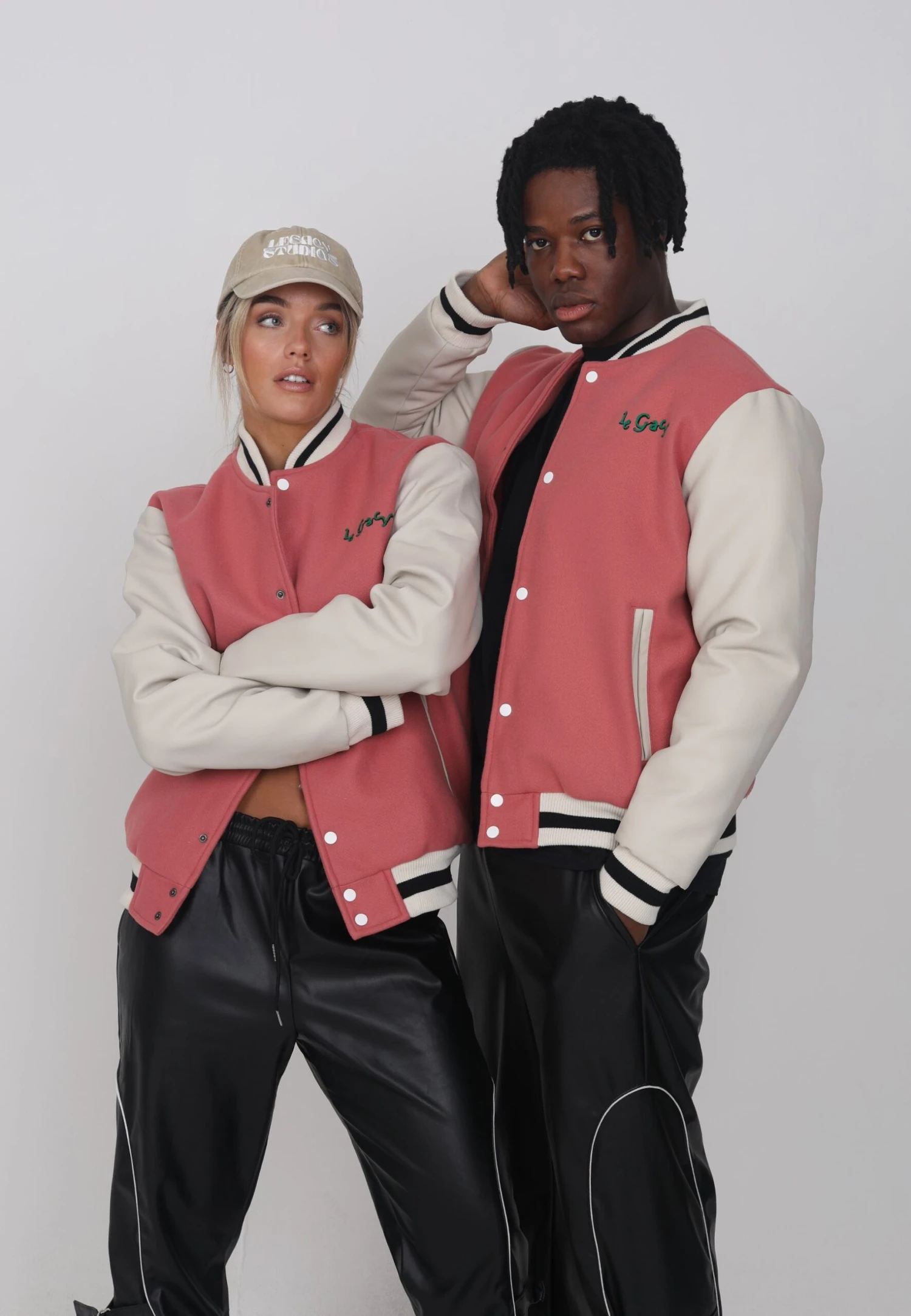Lamar Varsity Jacket Unisex - Imitatieleren Jas - Coral 6 Lamar Varsity Jacket Unisex - Imitatieleren Jas - Coral - Afbeelding 4