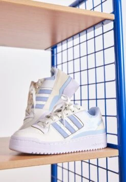 Adidas Originals Forum Bold Stripes W - Sneakers Laag - Off White/Clear Sky/White -Serax Shop 749e9df6dccb4344bbef42f3b6def0f2