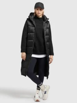 Khujo Bodywarmers Bodywarmer Tourin Dames Zwart -Serax Shop 7da51adc361a15804de69468a3bc6dc2