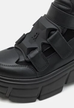 Steve Madden Trimmers - Sneakers Hoog - Black -Serax Shop 7eaed5cff0ea43438c0e4484cc41dbf7