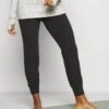 Athleta Salutation - Trainingsbroek - Black -Serax Shop 8f2cab9057c24e15a793472f73e33f7e