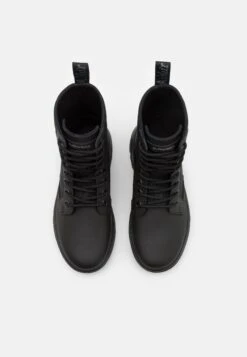 Dr. Martens Combs Ii Unisex - Veterboots - Black 11 Dr. Martens Combs Ii Unisex - Veterboots - Black -Serax Shop a4c06f52e39d4cc288bcf0f9447602de