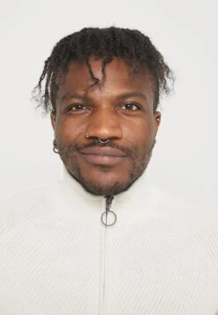 Pier One Vest - Off White 16 Pier One Vest - Off White -Serax Shop a6e87c920a6e46b1a88e5281364b634e