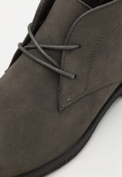 Pier One Unisex - Sportieve Veterschoenen - Grey 13 Pier One Unisex - Sportieve Veterschoenen - Grey -Serax Shop b251e44b3e5a412c95b96877ca3c165d