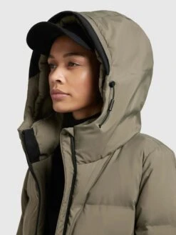 Khujo Winterjassen Winterjas Tanare Dames Olijfgroen -Serax Shop b87c103a3d7159e9ba8f8bb632169ff7