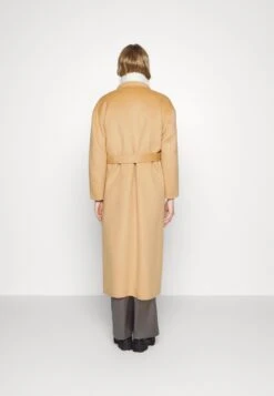 Filippa K Alexa Coat - Mantel - Light Camel -Serax Shop b8f8219cf6734b109b08af0c6e7bafac