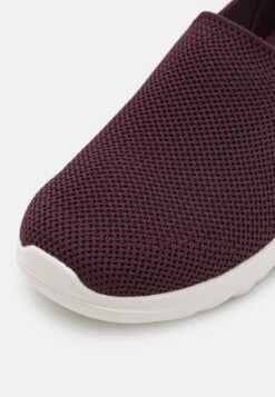 Go Walk Trainers - Sportieve Wandelschoenen - Burgundy -Serax Shop c7a8da67954a4cab9d20e7a48e727258