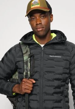 Peak Performance Argon Light Hood Jacket - Outdoorjas - Black -Serax Shop cf03bcc8fed046be99978f6ef29424c7