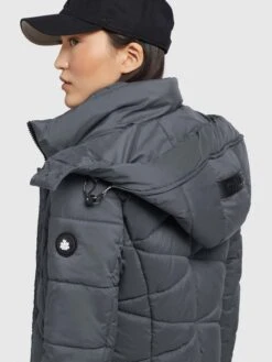 Khujo Tussenmantels Tussenmantel Fitt Light Dames Donkergrijs 17 Khujo Tussenmantels Tussenmantel Fitt Light Dames Donkergrijs -Serax Shop e90d9aec24b7751ba7c543f01b2adc73