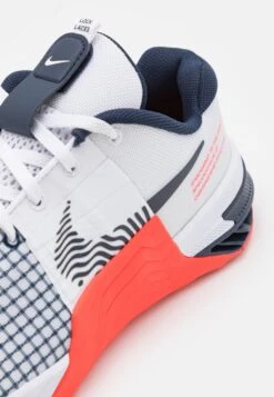 Nike Performance Metcon 8 Unisex - Trainingsschoen - White/Obsidian/Bright Crimson -Serax Shop ee6ac51fbbeb41c7ba2d141a5ca6a062