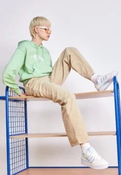 Adidas Originals Forum Bold Stripes W - Sneakers Laag - Off White/Clear Sky/White -Serax Shop f38b9fa5d9474ddea4838c0d25e13547